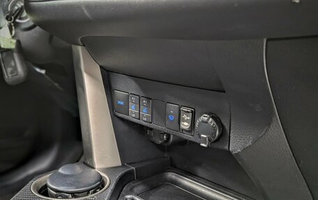 Toyota RAV4, 2015 год, 1 660 000 рублей, 33 фотография