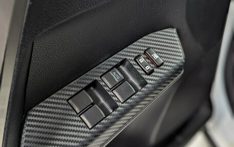 Toyota RAV4, 2015 год, 1 660 000 рублей, 39 фотография