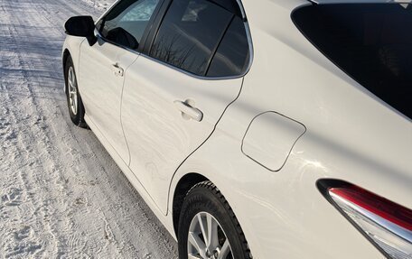 Toyota Camry, 2019 год, 2 080 000 рублей, 14 фотография