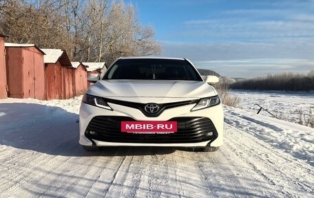 Toyota Camry, 2019 год, 2 080 000 рублей, 16 фотография