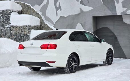 Volkswagen Jetta VI, 2014 год, 1 100 000 рублей, 4 фотография