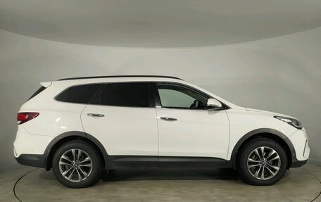 Hyundai Santa Fe III рестайлинг, 2017 год, 2 298 734 рублей, 3 фотография