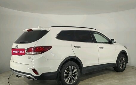 Hyundai Santa Fe III рестайлинг, 2017 год, 2 298 734 рублей, 4 фотография