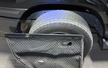 Toyota Land Cruiser 100 рестайлинг 2, 2006 год, 1 990 000 рублей, 7 фотография