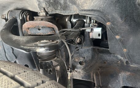 Toyota Land Cruiser 100 рестайлинг 2, 2006 год, 1 990 000 рублей, 5 фотография