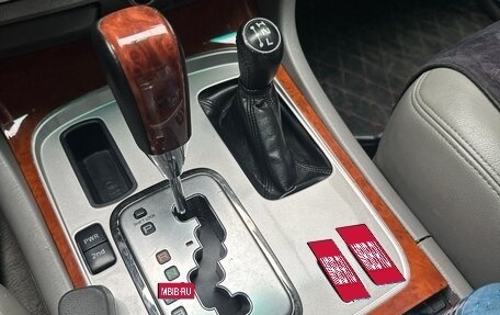 Toyota Land Cruiser 100 рестайлинг 2, 2006 год, 1 990 000 рублей, 22 фотография