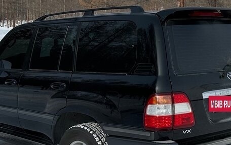 Toyota Land Cruiser 100 рестайлинг 2, 2006 год, 1 990 000 рублей, 21 фотография