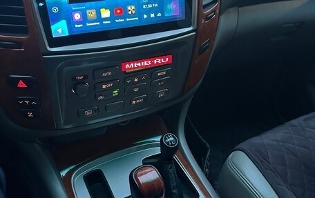 Toyota Land Cruiser 100 рестайлинг 2, 2006 год, 1 990 000 рублей, 24 фотография