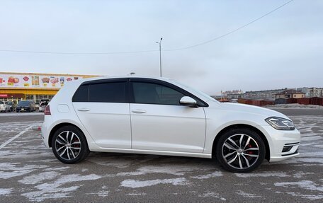 Volkswagen Golf VII, 2018 год, 1 680 000 рублей, 11 фотография