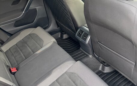 Volkswagen Golf VII, 2018 год, 1 680 000 рублей, 22 фотография