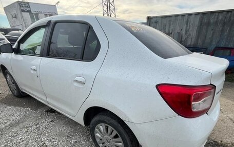 Renault Logan II, 2017 год, 650 000 рублей, 3 фотография