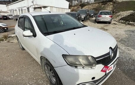 Renault Logan II, 2017 год, 650 000 рублей, 5 фотография