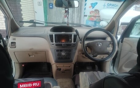 Toyota Nadia, 2001 год, 500 000 рублей, 2 фотография