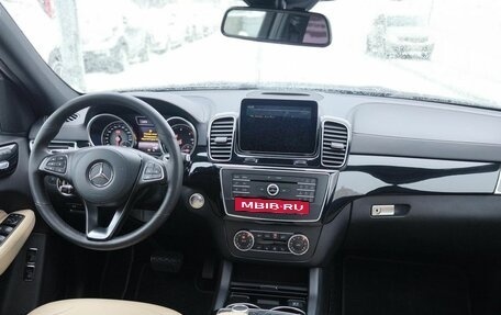 Mercedes-Benz GLS, 2017 год, 4 800 000 рублей, 29 фотография