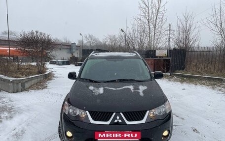 Mitsubishi Outlander III рестайлинг 3, 2007 год, 937 000 рублей, 2 фотография
