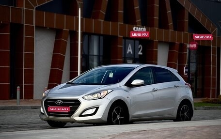 Hyundai i30 II рестайлинг, 2015 год, 1 220 000 рублей, 1 фотография