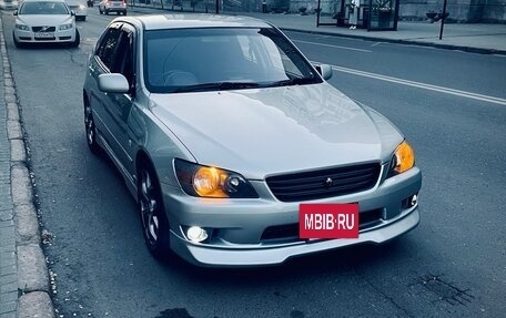 Toyota Altezza, 2001 год, 750 000 рублей, 4 фотография