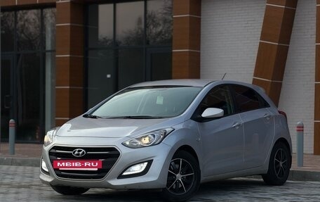 Hyundai i30 II рестайлинг, 2015 год, 1 220 000 рублей, 2 фотография