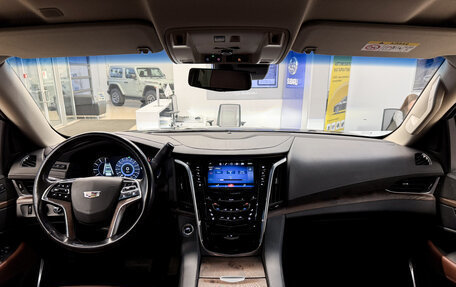 Cadillac Escalade IV, 2019 год, 5 350 000 рублей, 31 фотография