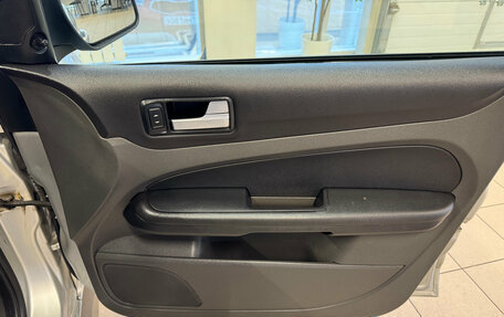 Ford Focus II рестайлинг, 2006 год, 360 000 рублей, 16 фотография