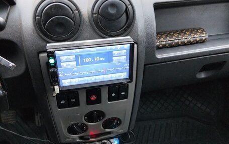 Renault Logan I, 2007 год, 300 000 рублей, 3 фотография