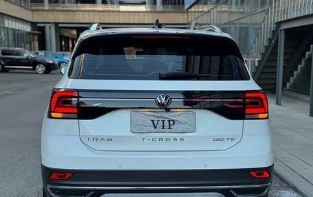 Volkswagen T-Cross I, 2022 год, 1 500 000 рублей, 5 фотография