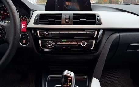 BMW 3 серия, 2019 год, 1 999 999 рублей, 14 фотография