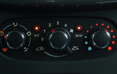 Renault Logan II, 2020 год, 998 800 рублей, 21 фотография