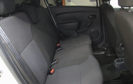 Renault Logan II, 2020 год, 998 800 рублей, 26 фотография