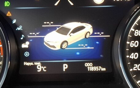 Toyota Camry, 2021 год, 3 250 000 рублей, 17 фотография