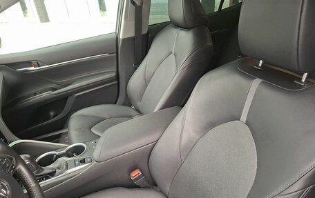 Toyota Camry, 2021 год, 3 250 000 рублей, 15 фотография