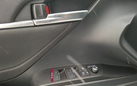 Toyota Camry, 2021 год, 3 250 000 рублей, 12 фотография