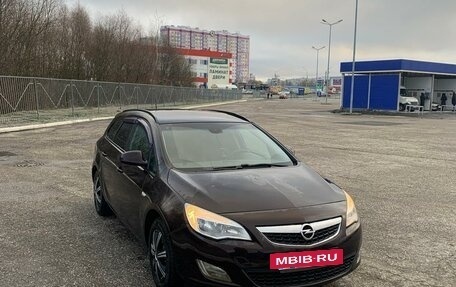 Opel Astra J, 2012 год, 620 000 рублей, 3 фотография