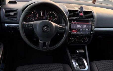 Volkswagen Jetta VI, 2010 год, 799 000 рублей, 13 фотография