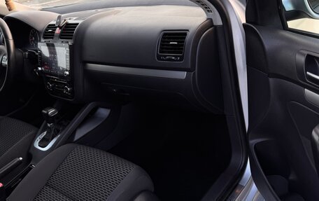 Volkswagen Jetta VI, 2010 год, 799 000 рублей, 11 фотография