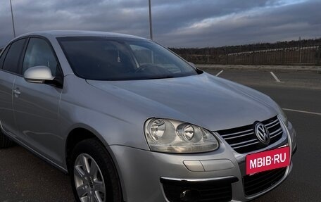 Volkswagen Jetta VI, 2010 год, 799 000 рублей, 4 фотография