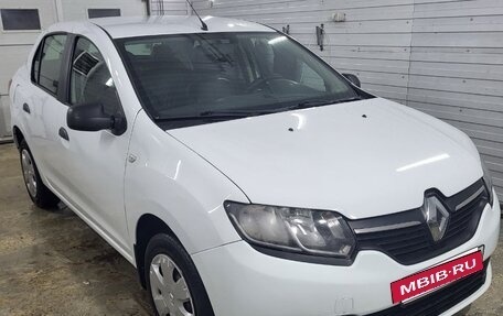 Renault Logan II, 2016 год, 599 000 рублей, 4 фотография