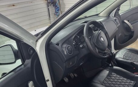 Renault Logan II, 2016 год, 599 000 рублей, 11 фотография