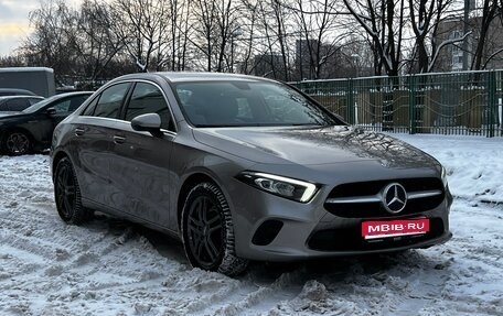 Mercedes-Benz A-Класс, 2019 год, 2 590 000 рублей, 1 фотография