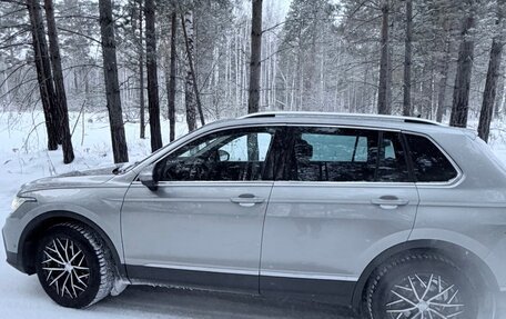 Volkswagen Tiguan II, 2021 год, 2 900 000 рублей, 8 фотография