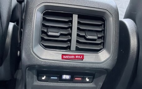 Volkswagen Tiguan II, 2021 год, 2 900 000 рублей, 13 фотография