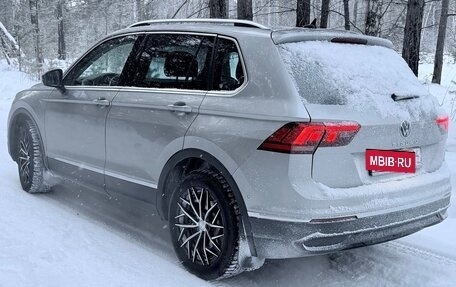 Volkswagen Tiguan II, 2021 год, 2 900 000 рублей, 5 фотография