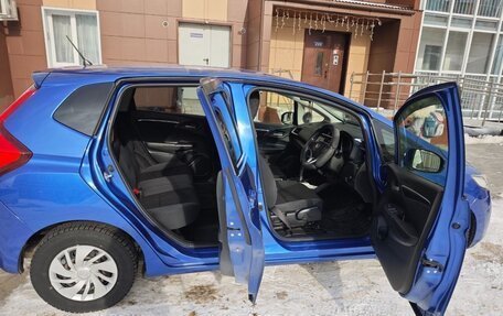 Honda Fit III, 2016 год, 880 000 рублей, 6 фотография