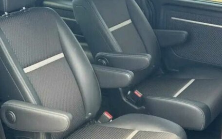 Honda Stepwgn IV, 2017 год, 2 300 000 рублей, 12 фотография