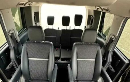 Honda Stepwgn IV, 2017 год, 2 300 000 рублей, 16 фотография