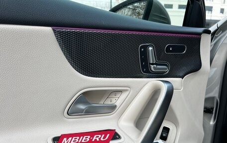 Mercedes-Benz A-Класс, 2019 год, 2 590 000 рублей, 17 фотография