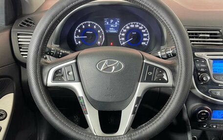 Hyundai Solaris II рестайлинг, 2011 год, 807 000 рублей, 10 фотография