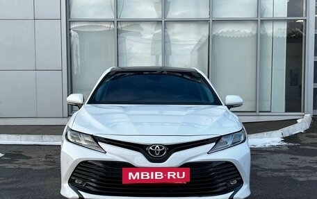 Toyota Camry, 2018 год, 2 300 000 рублей, 2 фотография