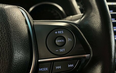 Toyota Camry, 2018 год, 2 300 000 рублей, 15 фотография