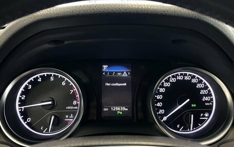 Toyota Camry, 2018 год, 2 300 000 рублей, 31 фотография